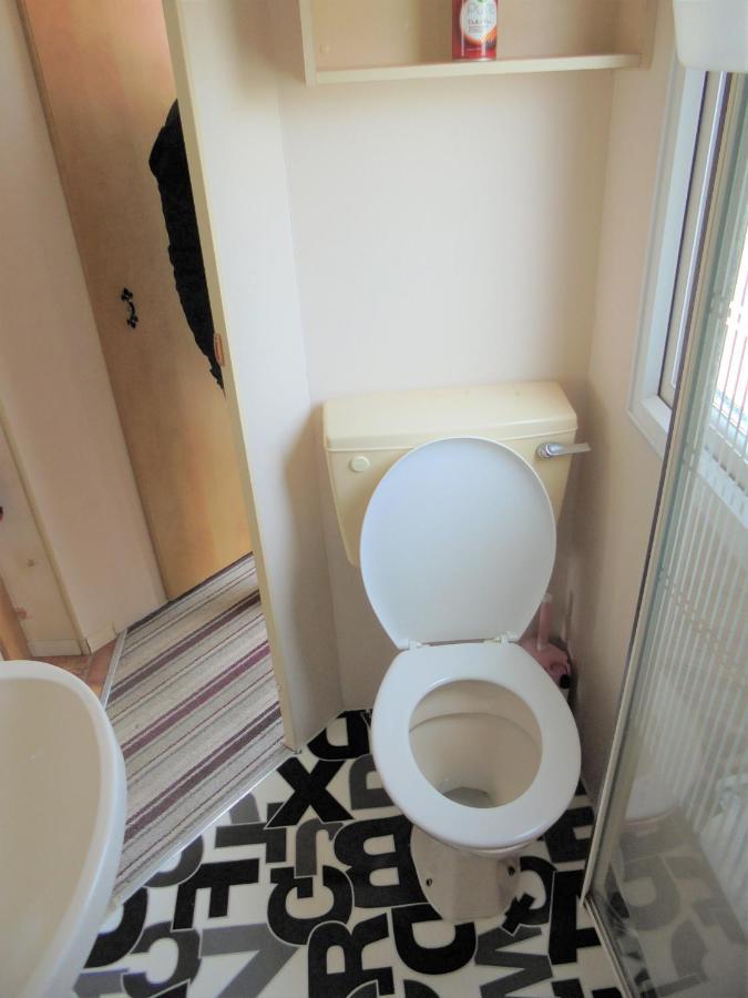 Golden Sands: Mirage Iiii:- 6 Berth, Access To The Beach 英戈尔德梅尔斯 外观 照片