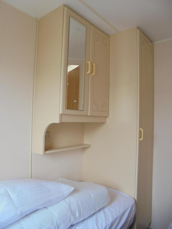 Golden Sands: Mirage Iiii:- 6 Berth, Access To The Beach 英戈尔德梅尔斯 外观 照片